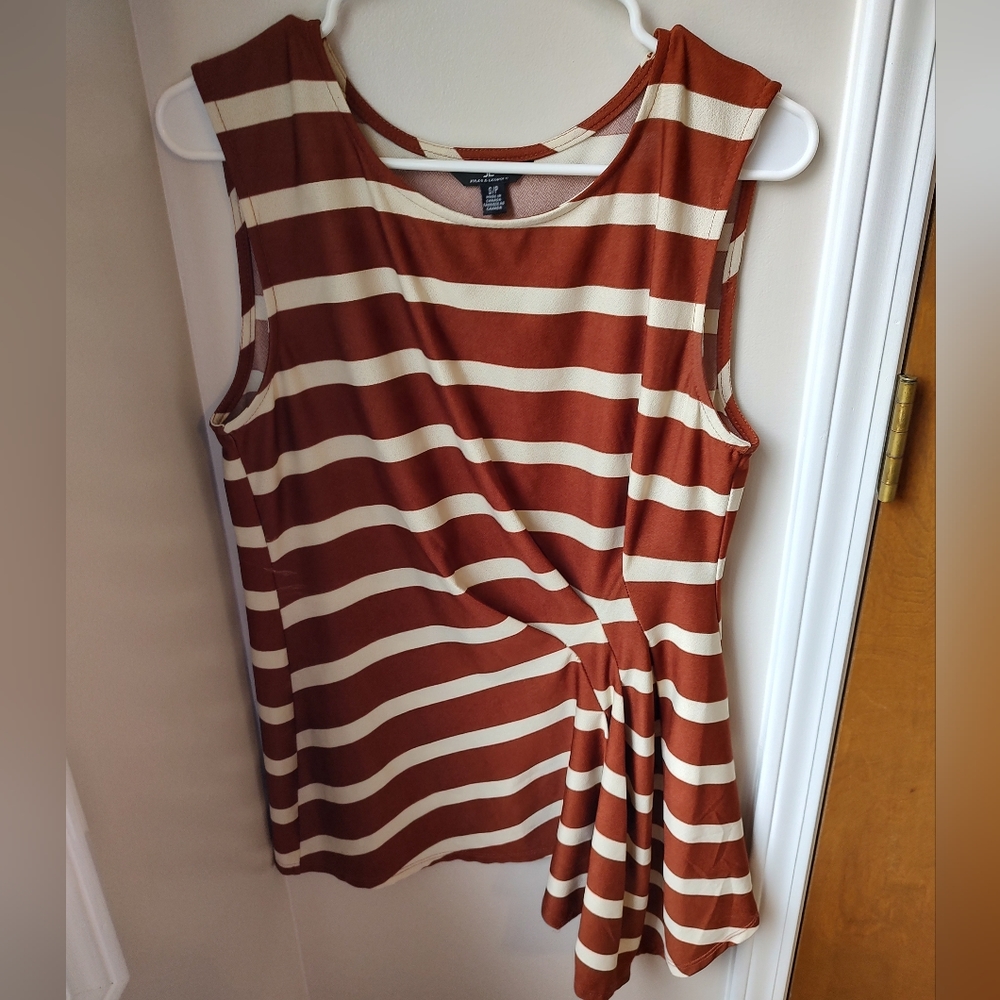 Jules & Leopold Stripe Asymmetrical Top - Size Petite Small